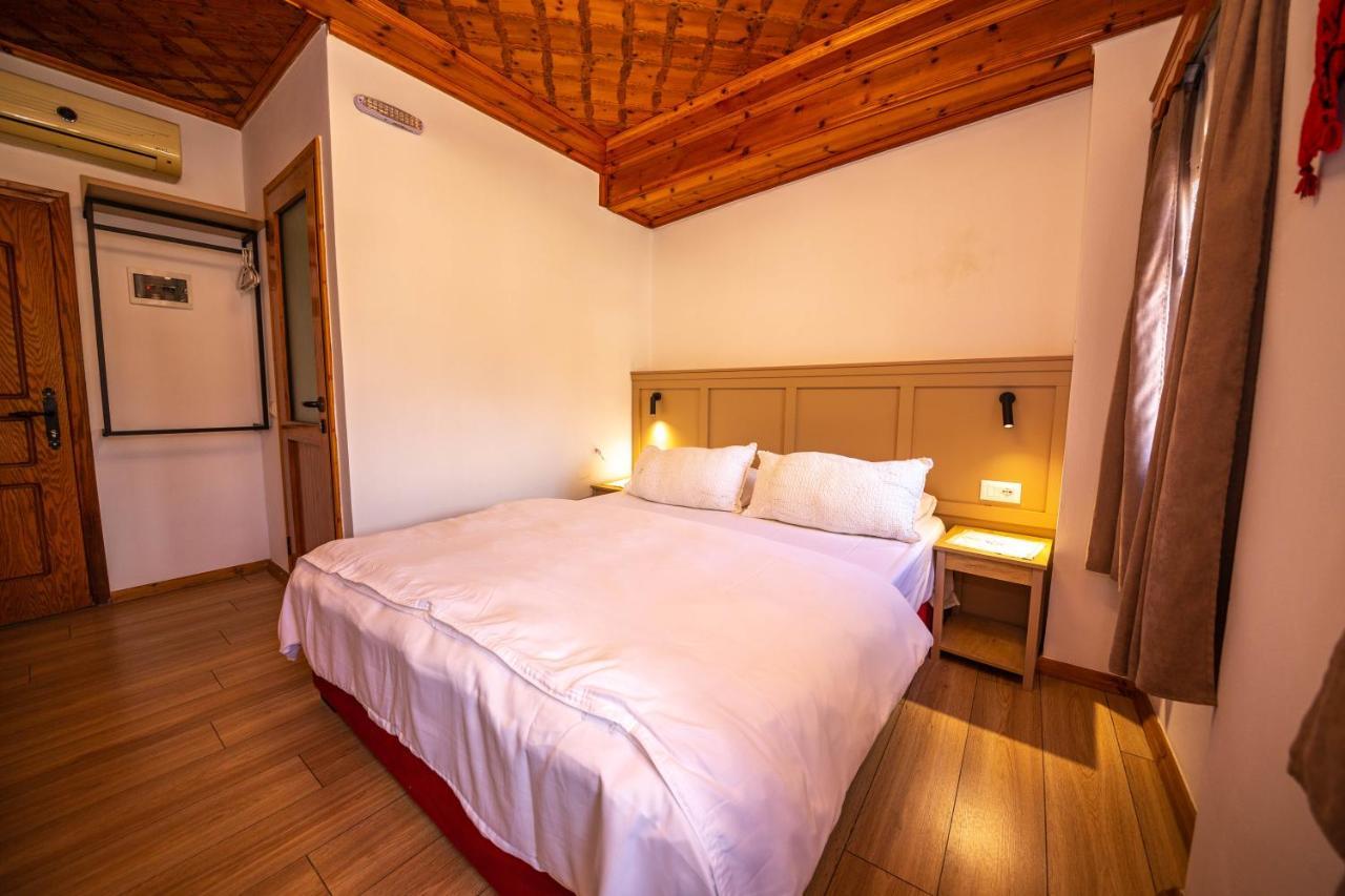 Bed And Breakfast Kotoni Gjirokastër Exterior foto